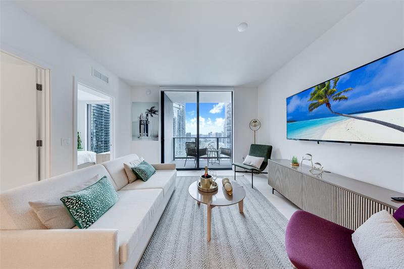 Image 3 of 15 For 159 6th St  3113