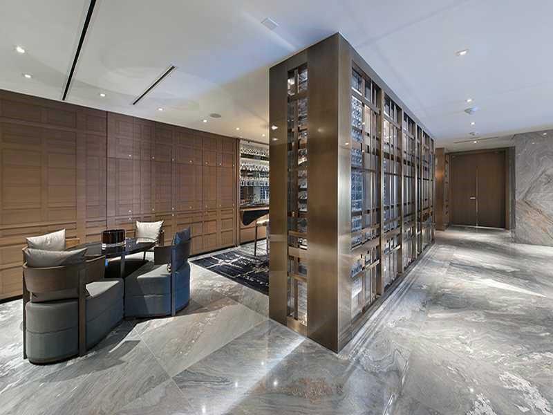 Image 24 of 31 For 2711 Ocean Dr  506