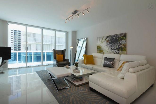 Image 3 of 31 For 2711 Ocean Dr  506
