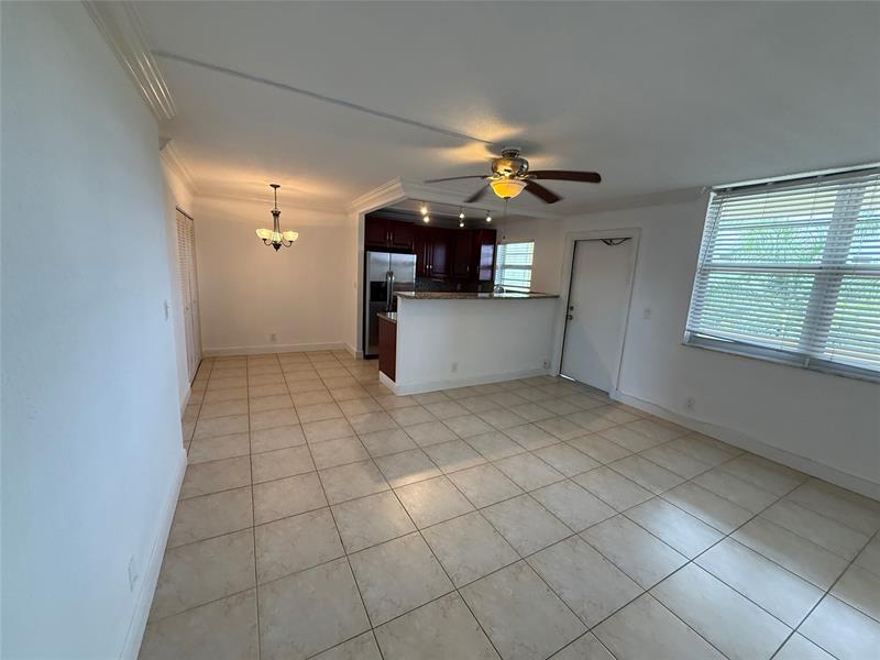 Image 4 of 17 For 2400 10th St  403