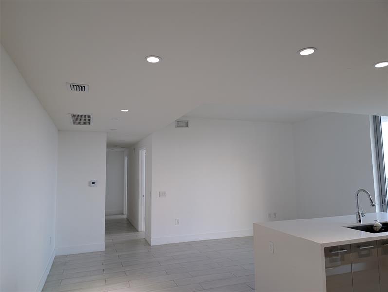 Image 13 of 23 For 2000 Metropica Way  1501