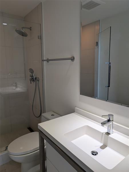 Image 22 of 23 For 2000 Metropica Way  1501