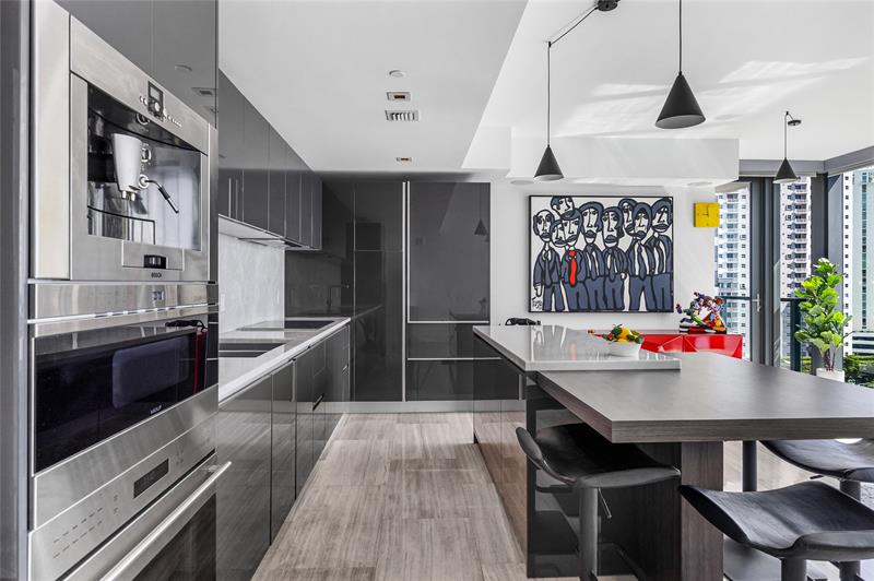 Image 11 of 49 For 1451 Brickell Ave  1201