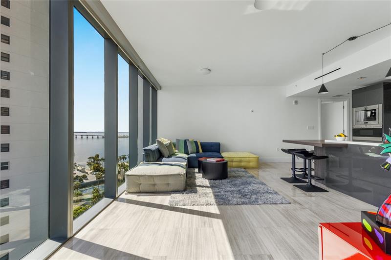Image 16 of 49 For 1451 Brickell Ave  1201