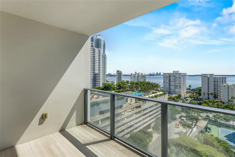 Image 34 of 49 For 1451 Brickell Ave  1201