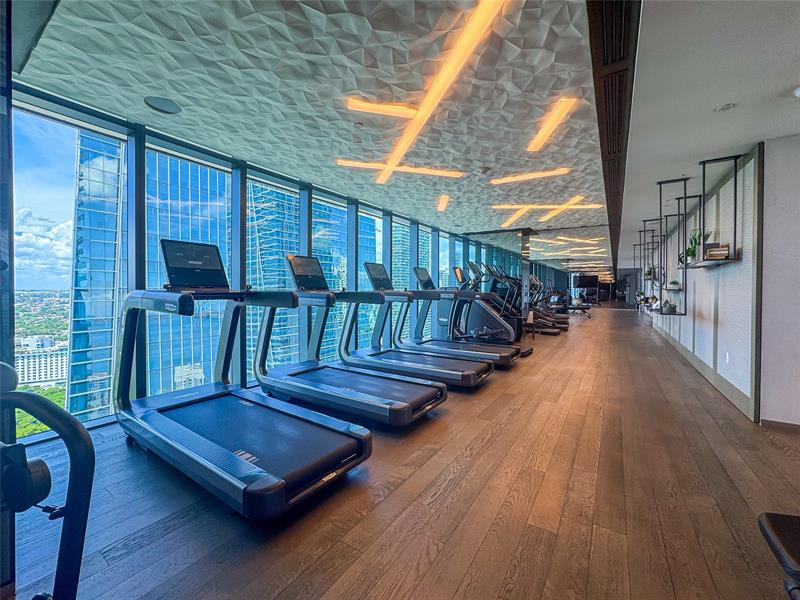 Image 39 of 49 For 1451 Brickell Ave  1201