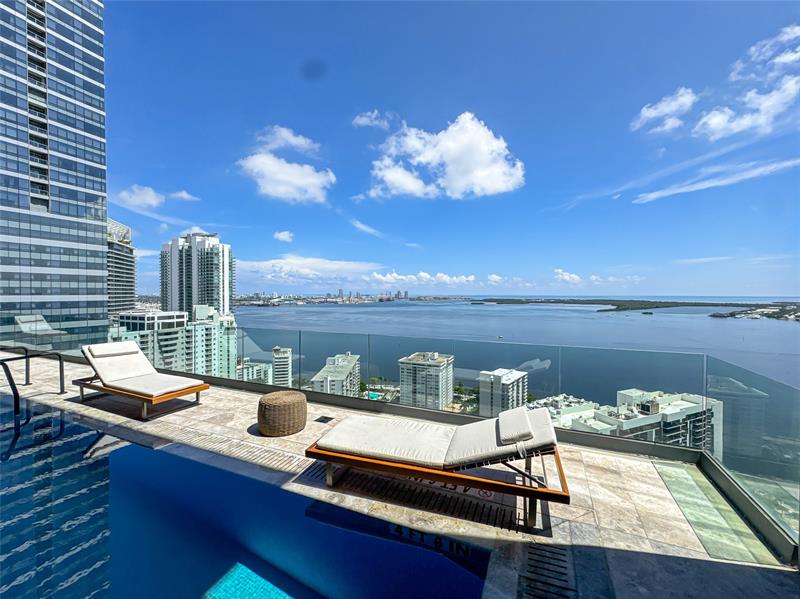 Image 44 of 49 For 1451 Brickell Ave  1201
