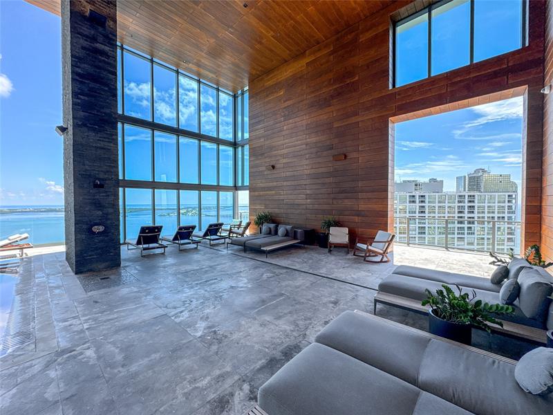 Image 46 of 49 For 1451 Brickell Ave  1201