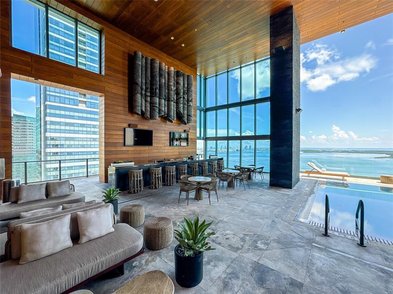 Image 8 of 49 For 1451 Brickell Ave  1201