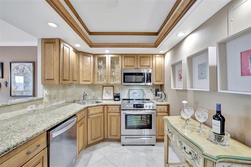 Image 12 of 29 For 3233 34th St  505
