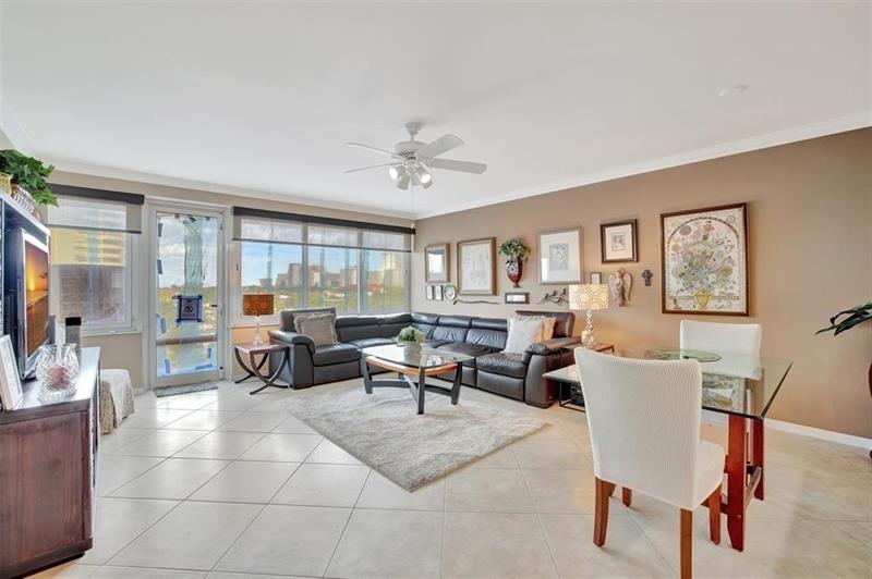 Image 9 of 29 For 3233 34th St  505