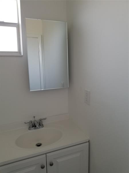 Image 29 of 30 For 1005 15th Ave  4