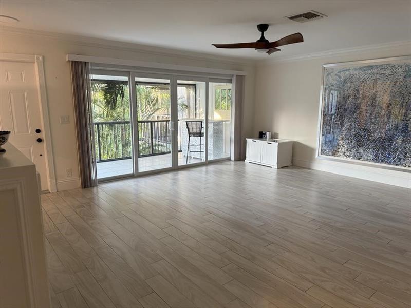 Image 12 of 26 For 2920 Florida Blvd  215