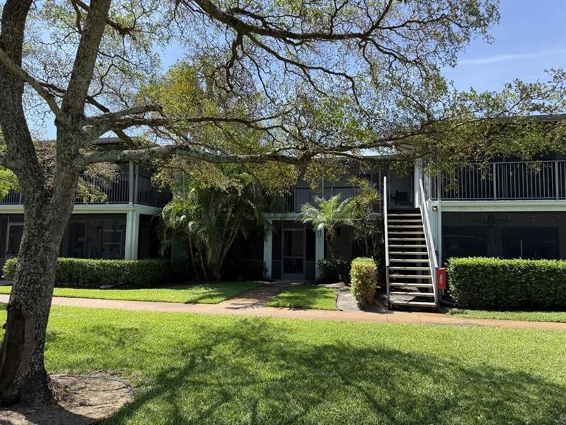 Image 7 of 26 For 2920 Florida Blvd  215