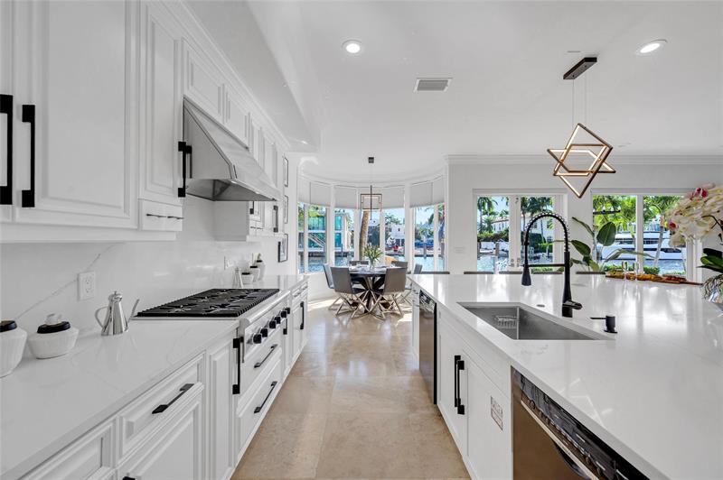 Image 34 of 70 For 30 Fiesta Way