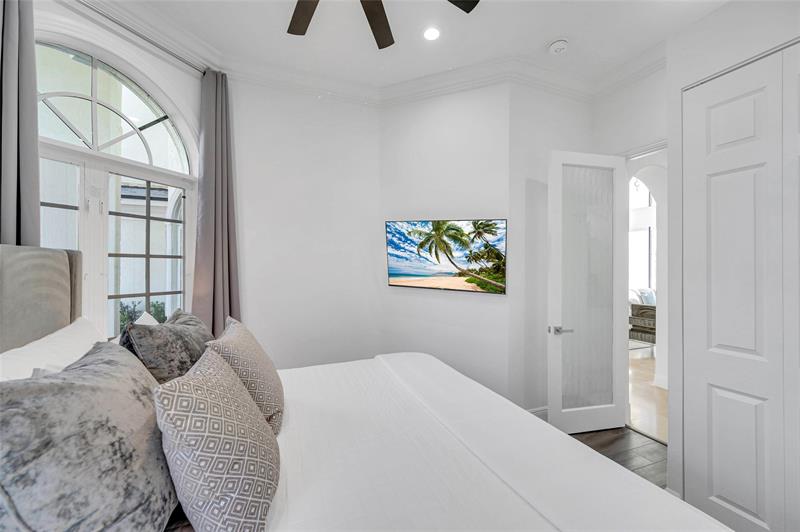 Image 51 of 70 For 30 Fiesta Way