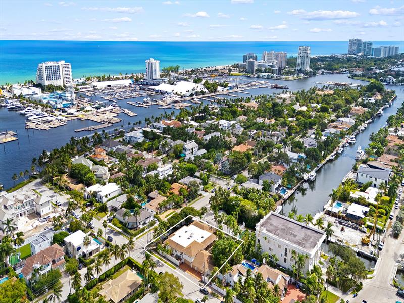 Image 16 of 17 For 401 26th Ave