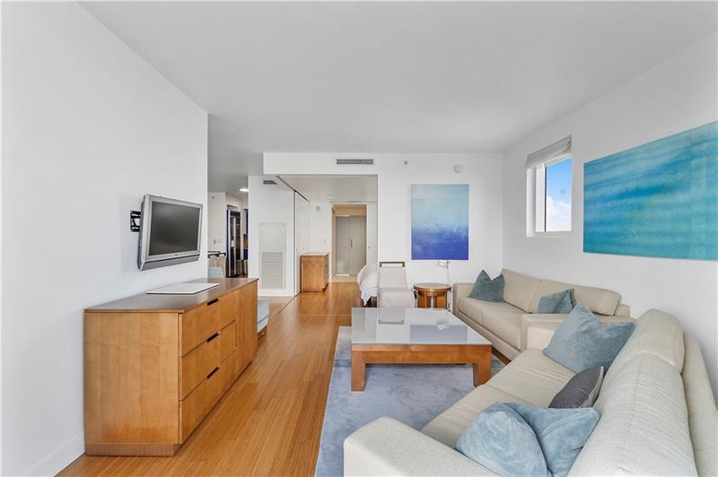 Image 33 of 46 For 3101 Bayshore Dr