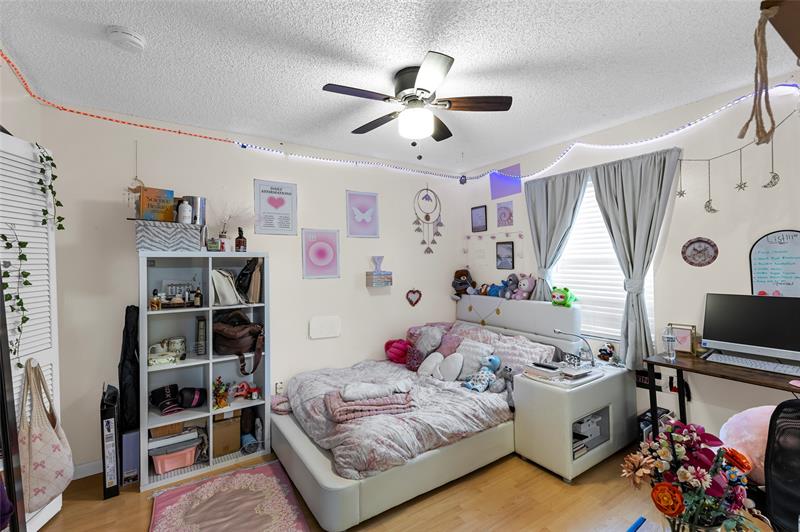 Image 25 of 49 For 11311 Lakeview Drive  7n