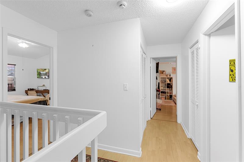 Image 27 of 49 For 11311 Lakeview Drive  7n