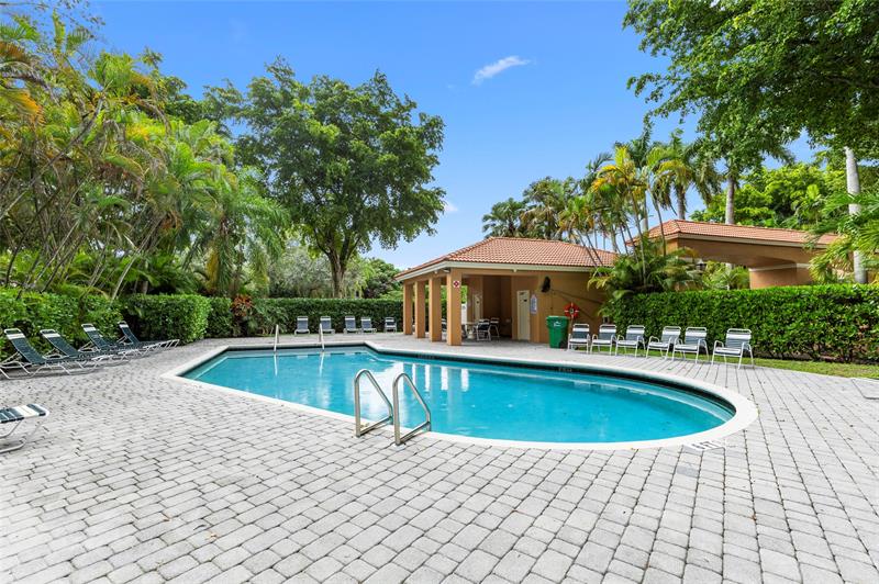 Image 35 of 49 For 11311 Lakeview Drive  7n