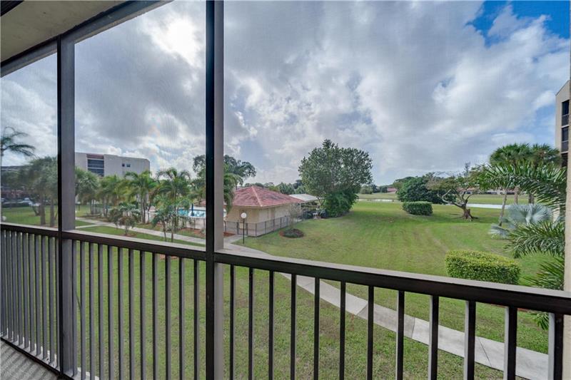 Image 22 of 32 For 3521 Environ Blvd  209