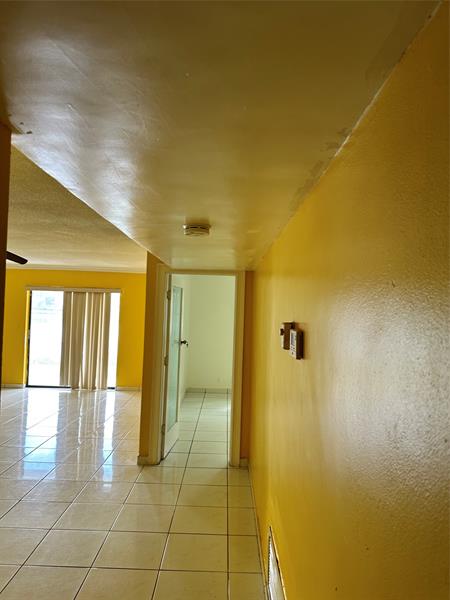 Image 11 of 27 For 5900 17th Pl  103