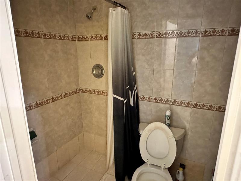 Image 20 of 27 For 5900 17th Pl  103