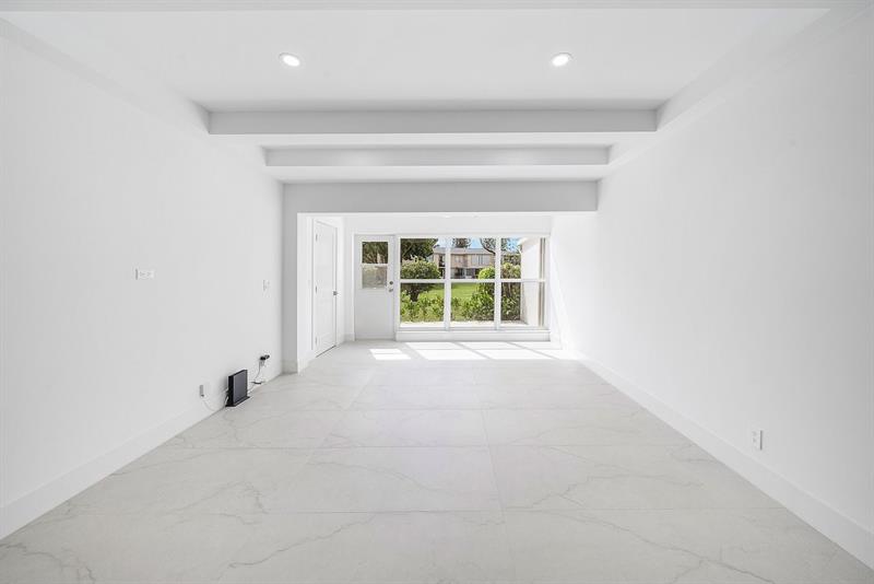 Image 20 of 26 For 1541 20th Avenue  101
