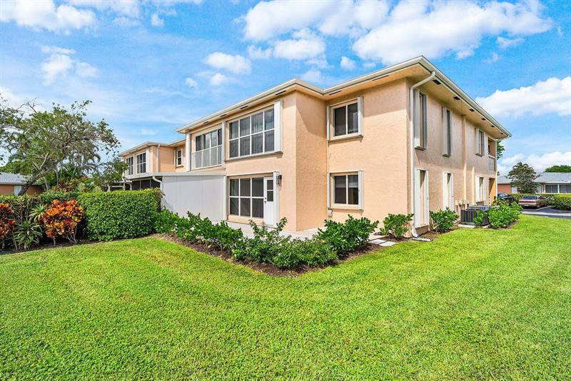 Image 3 of 26 For 1541 20th Avenue  101