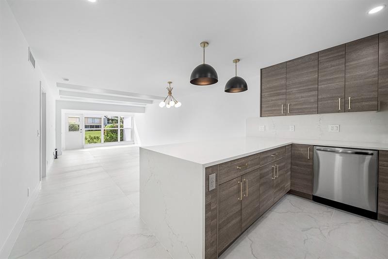 Image 7 of 26 For 1541 20th Avenue  101