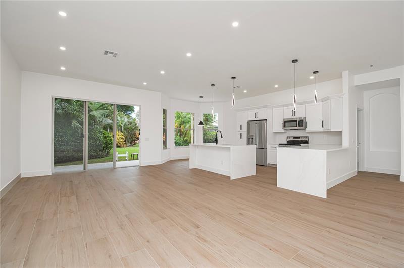 Image 13 of 46 For 11524 Corazon Court