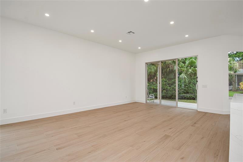 Image 15 of 46 For 11524 Corazon Court