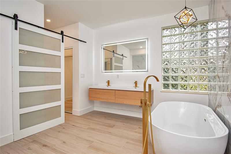 Image 26 of 46 For 11524 Corazon Court