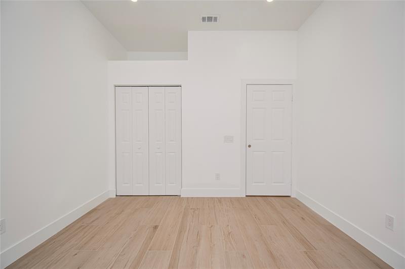 Image 33 of 46 For 11524 Corazon Court