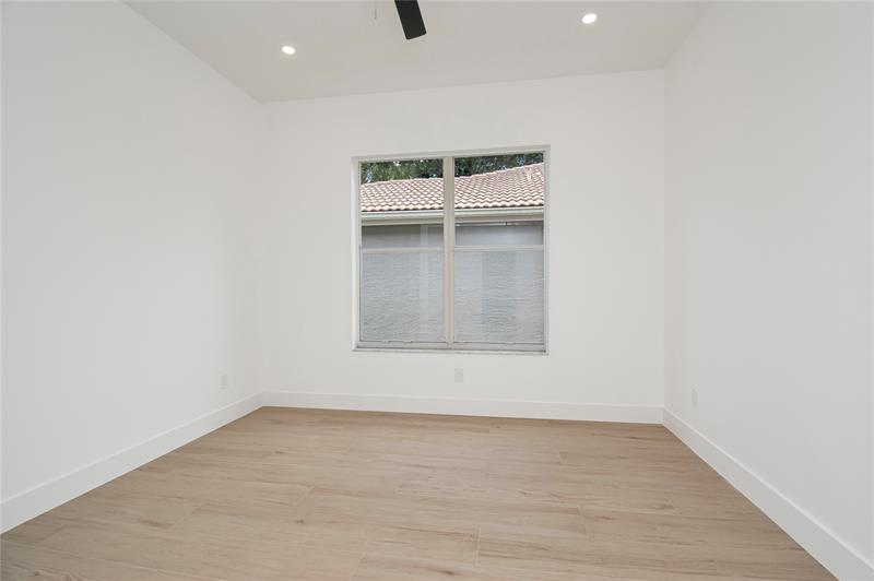 Image 36 of 46 For 11524 Corazon Court