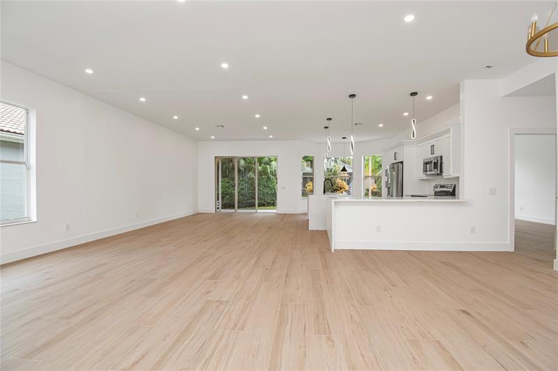 Image 4 of 46 For 11524 Corazon Court