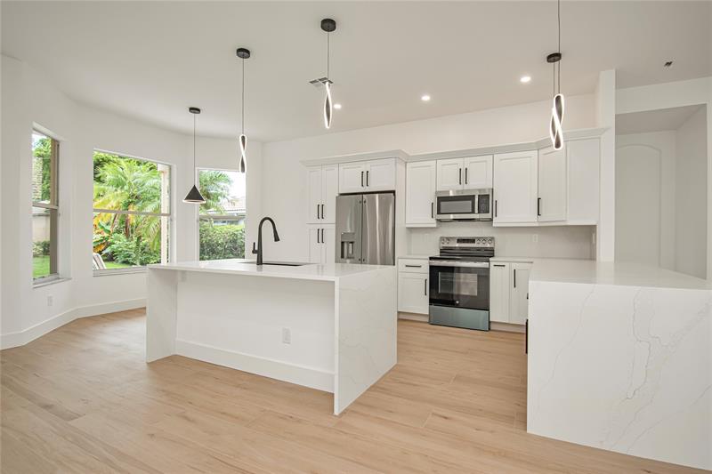 Image 6 of 46 For 11524 Corazon Court