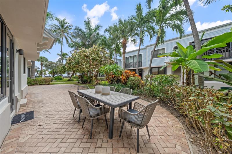 Image 5 of 29 For 1578 Ocean Lane  115