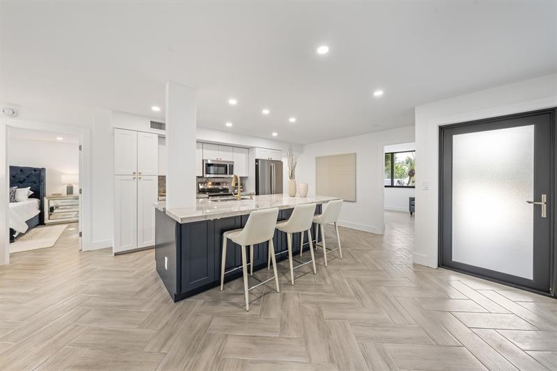 Image 7 of 29 For 1578 Ocean Lane  115