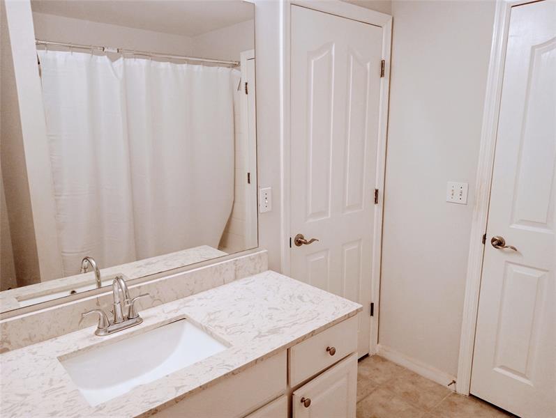 Image 23 of 47 For 2018 Alta Meadows Ln  407