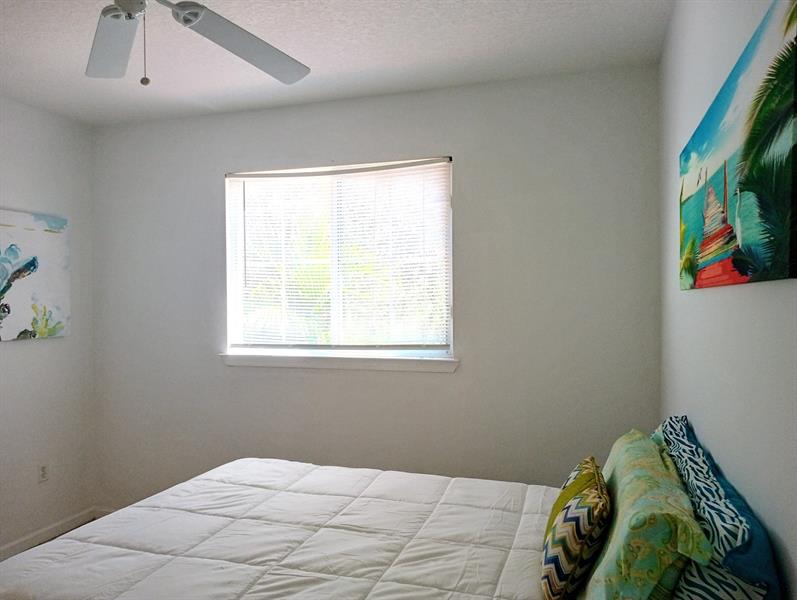 Image 33 of 47 For 2018 Alta Meadows Ln  407