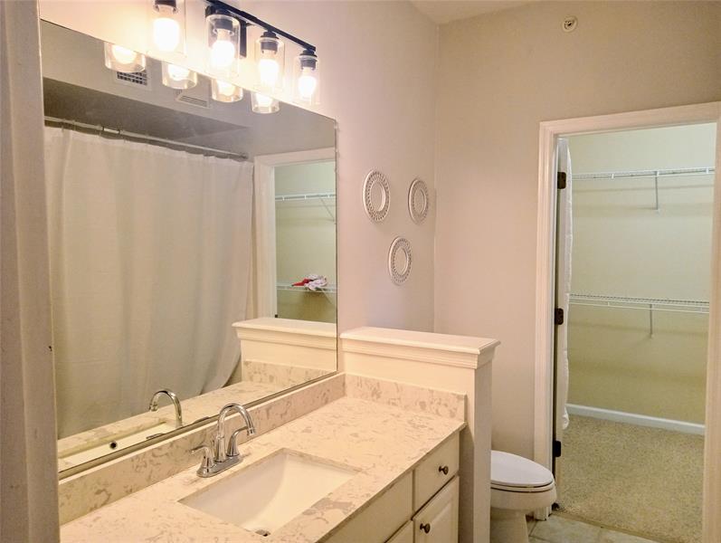 Image 35 of 47 For 2018 Alta Meadows Ln  407