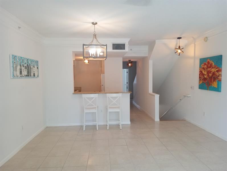Image 5 of 47 For 2018 Alta Meadows Ln  407