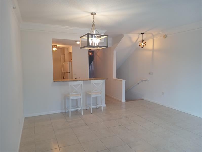 Image 8 of 47 For 2018 Alta Meadows Ln  407
