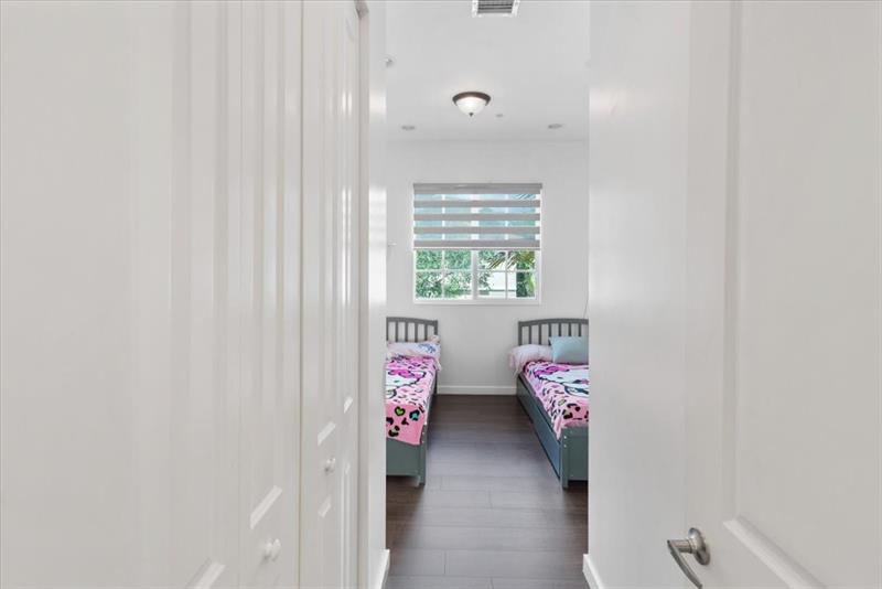 Image 27 of 35 For 2615 81st Ter  2601
