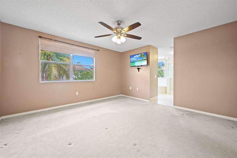 Image 14 of 26 For 12665 11th Ct