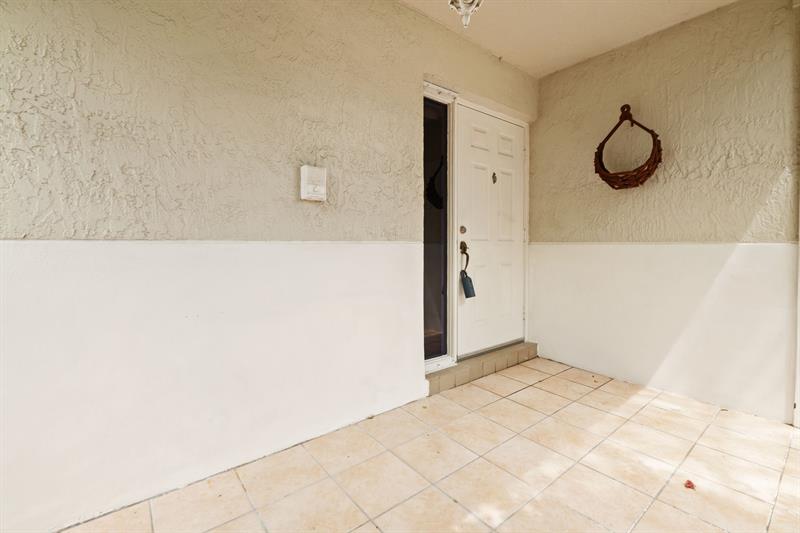 Image 4 of 26 For 12665 11th Ct