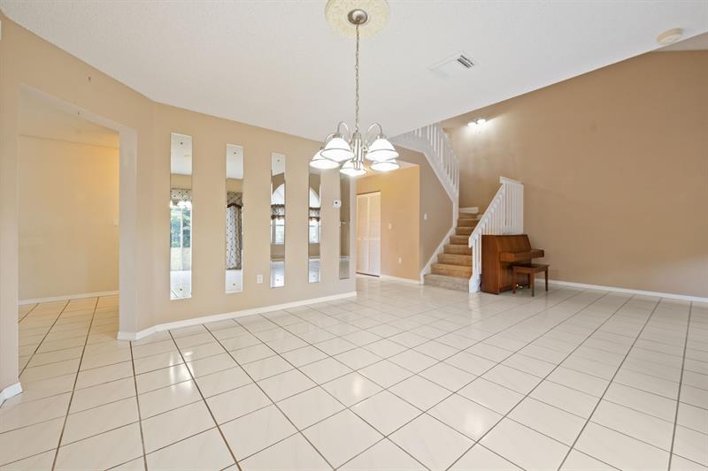 Image 6 of 26 For 12665 11th Ct