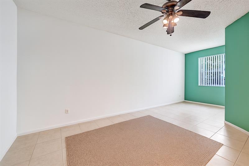 Image 4 of 44 For 3105 184th St  7106